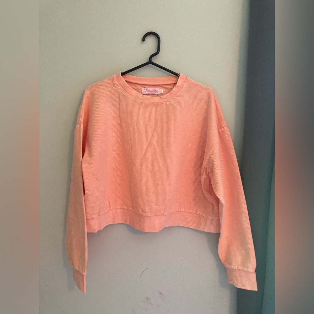 NWT Pink Lily Cropped Sweatshirt